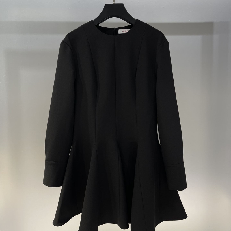 Va1e*ntin0 dress